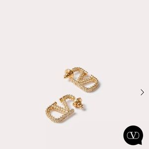 Valentino Garavani's earrings